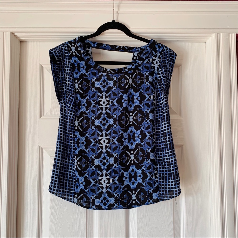 Floral Cutout Boxy Top, blue, size extra small